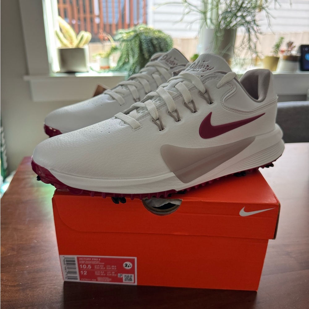 Nike Victory Pro 4 Golf Shoes